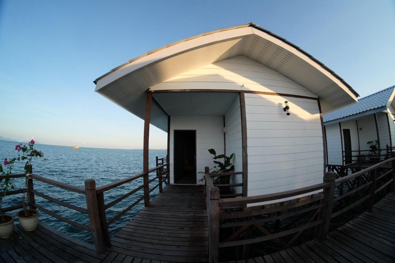 Shun Shun Water Bungalows Hotel Semporna Kültér fotó