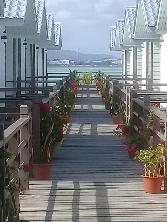 Shun Shun Water Bungalows Hotel Semporna Kültér fotó